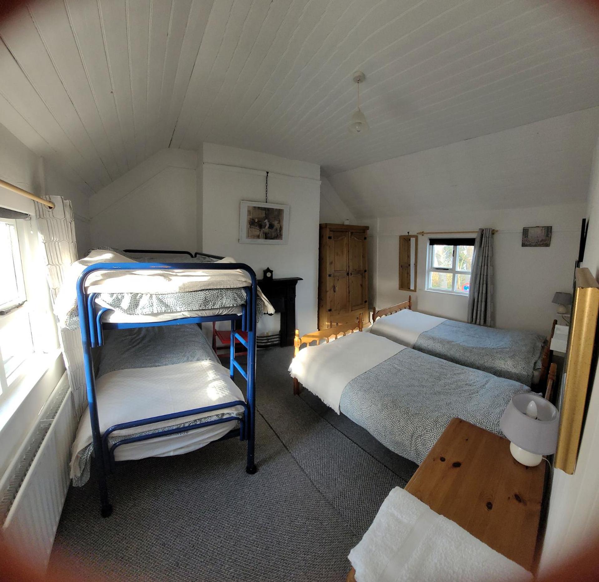 Quarvue Farmhouse, Unique House With Views Of Mournes And Cooleys O Meith エクステリア 写真